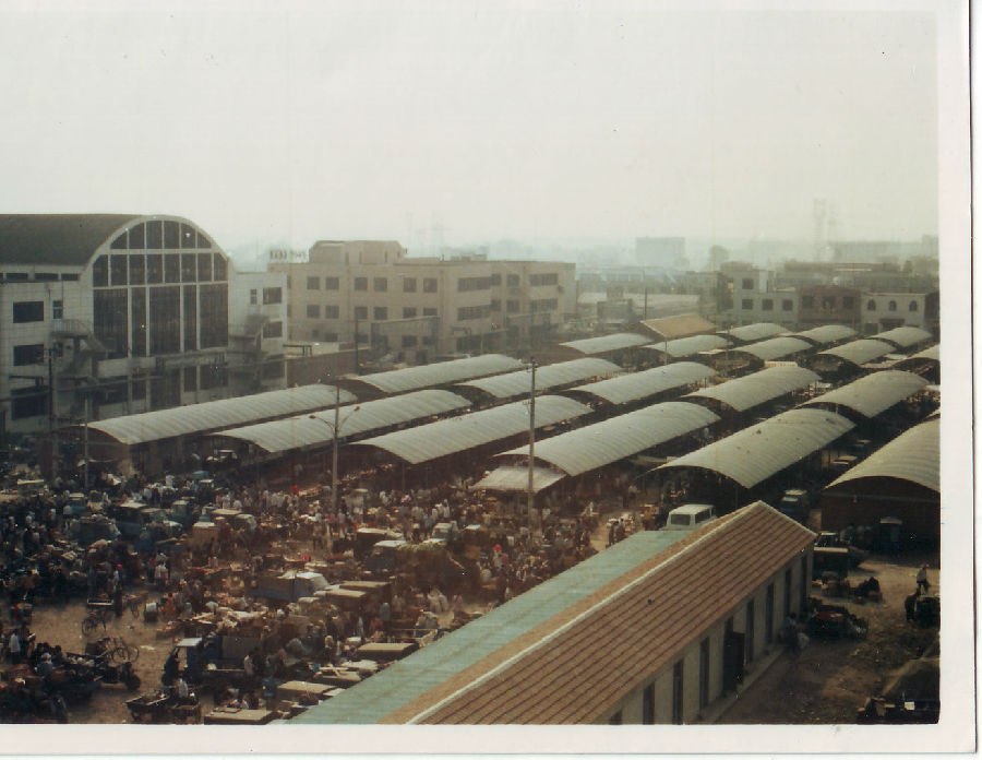 21贸易开发区蔬菜批发市场.jpg